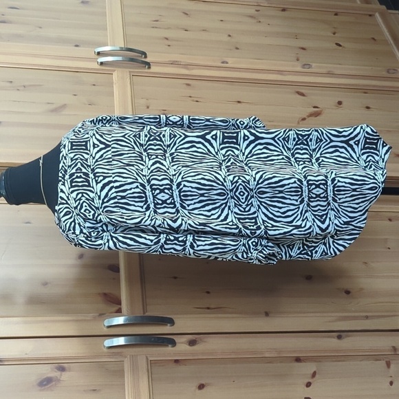 XL  Milano Black & White Blouse - Picture 3 of 10